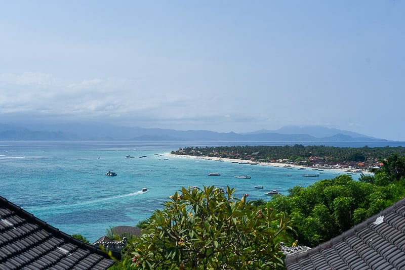 surfing indonesia